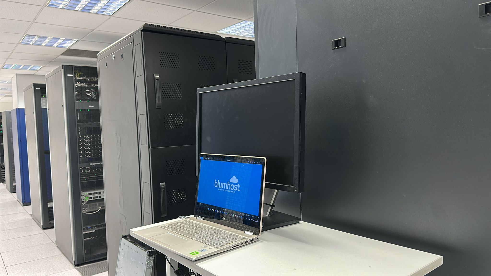 Datacenter de BlumHost en A Coruña — CPD de R Cable